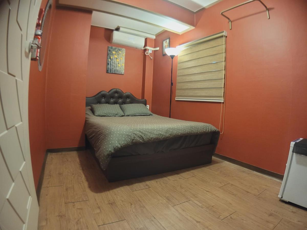 Olive Hostel W Сеул Экстерьер фото