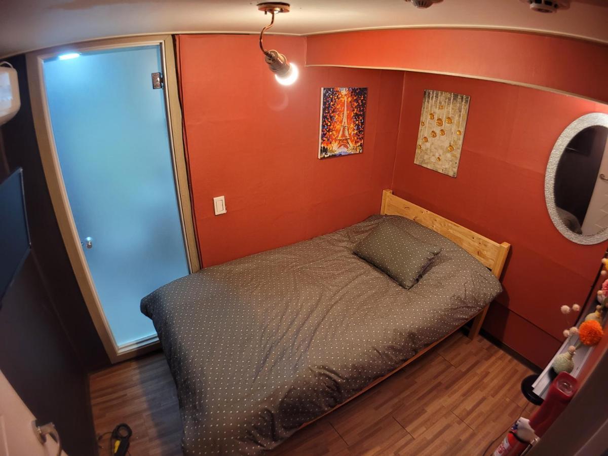 Olive Hostel W Сеул Экстерьер фото