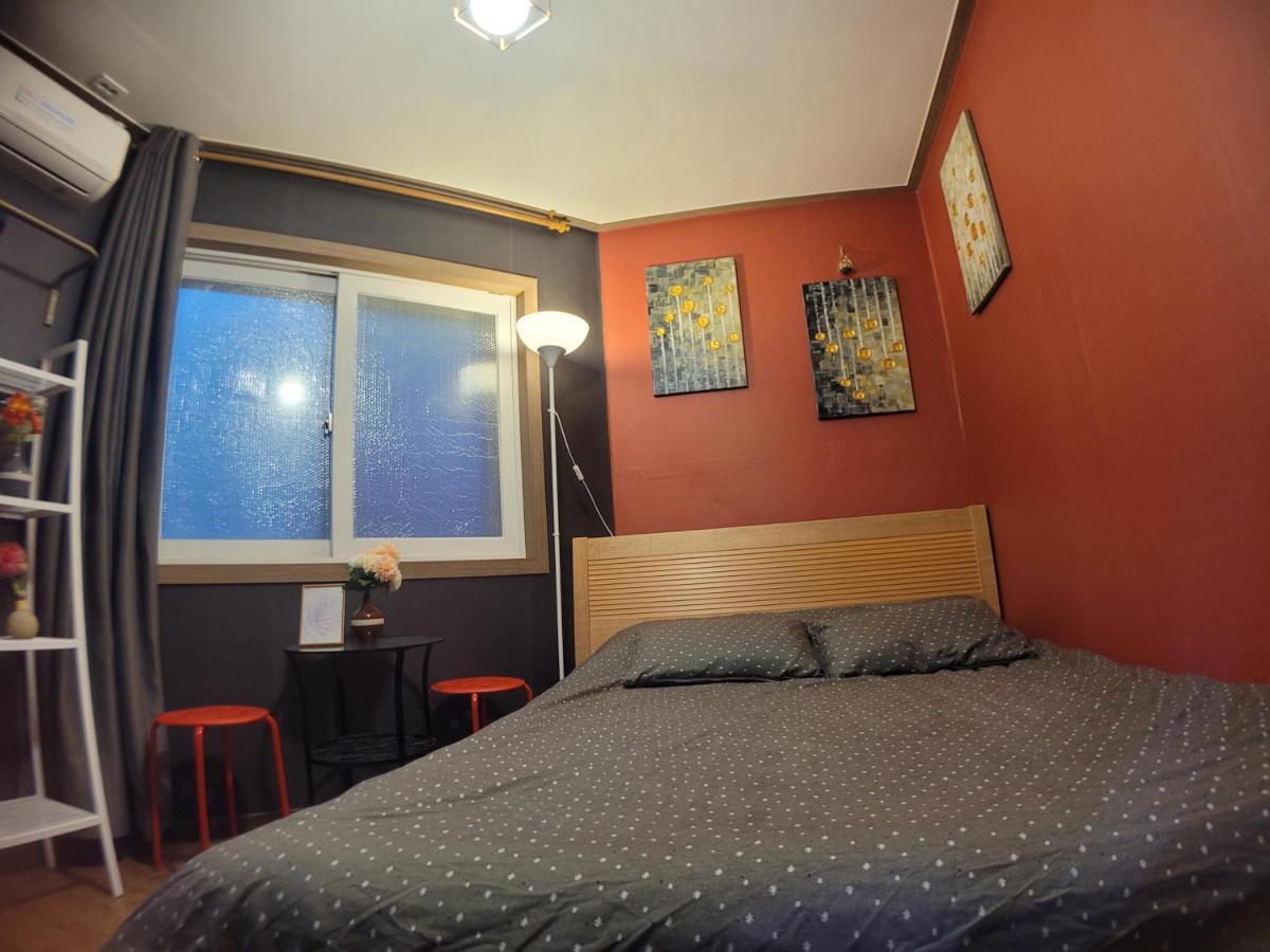 Olive Hostel W Сеул Экстерьер фото