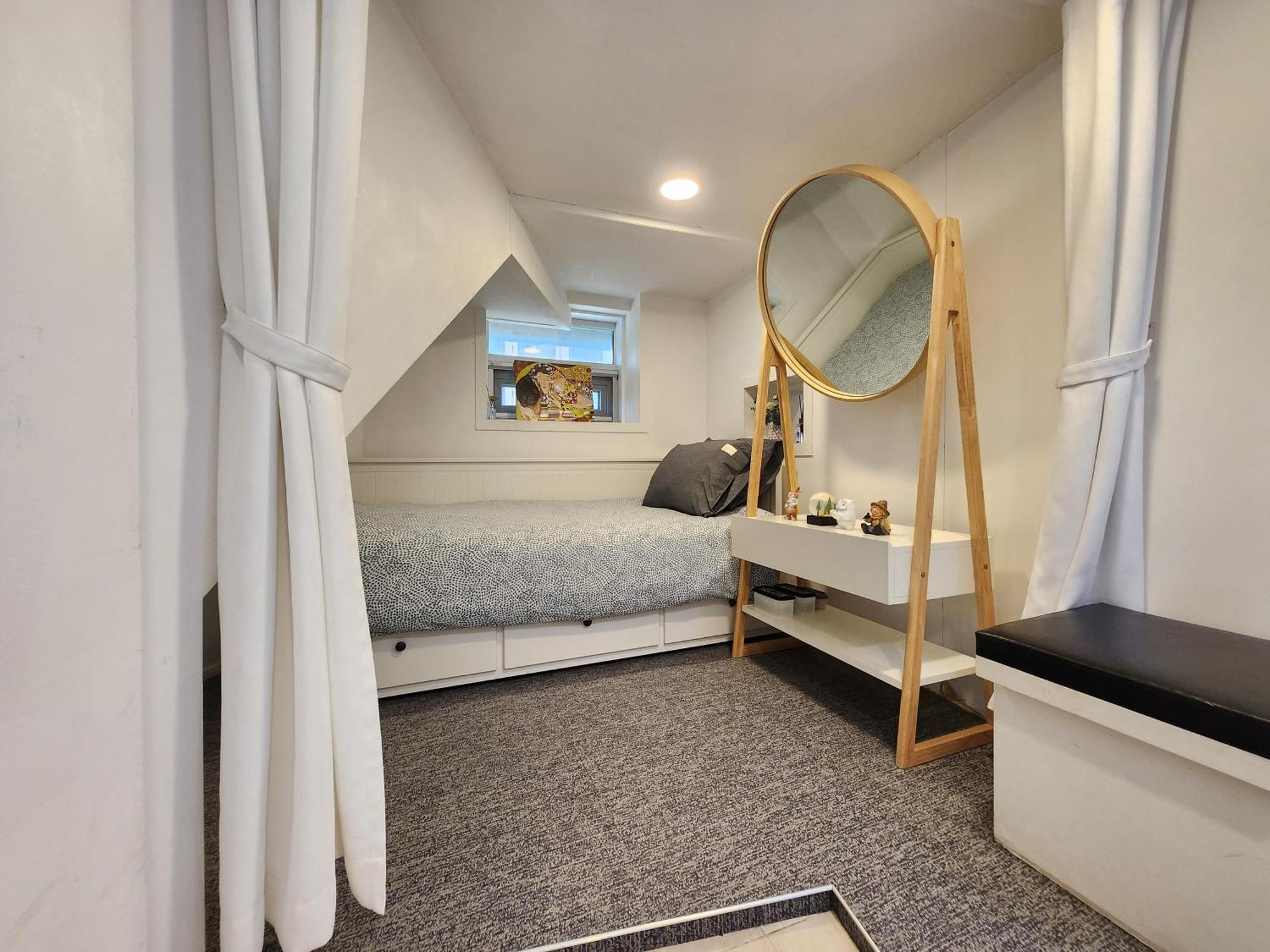 Olive Hostel W Сеул Экстерьер фото
